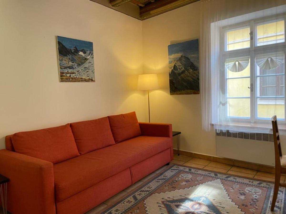 Historical Apartment With Balcony Praga Exterior foto